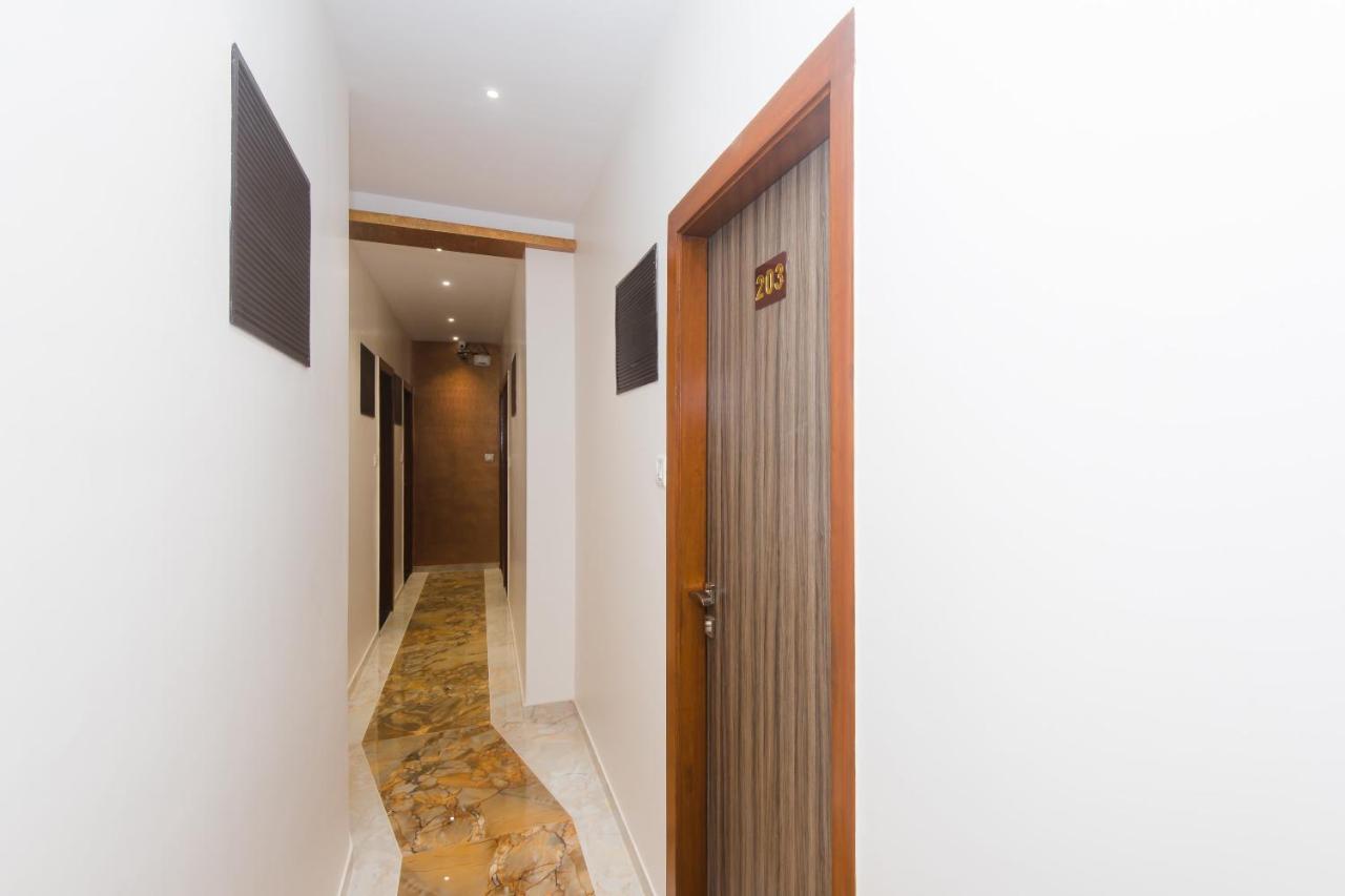 Oyo 14056 Golden Arch Hotell Mumbai Eksteriør bilde