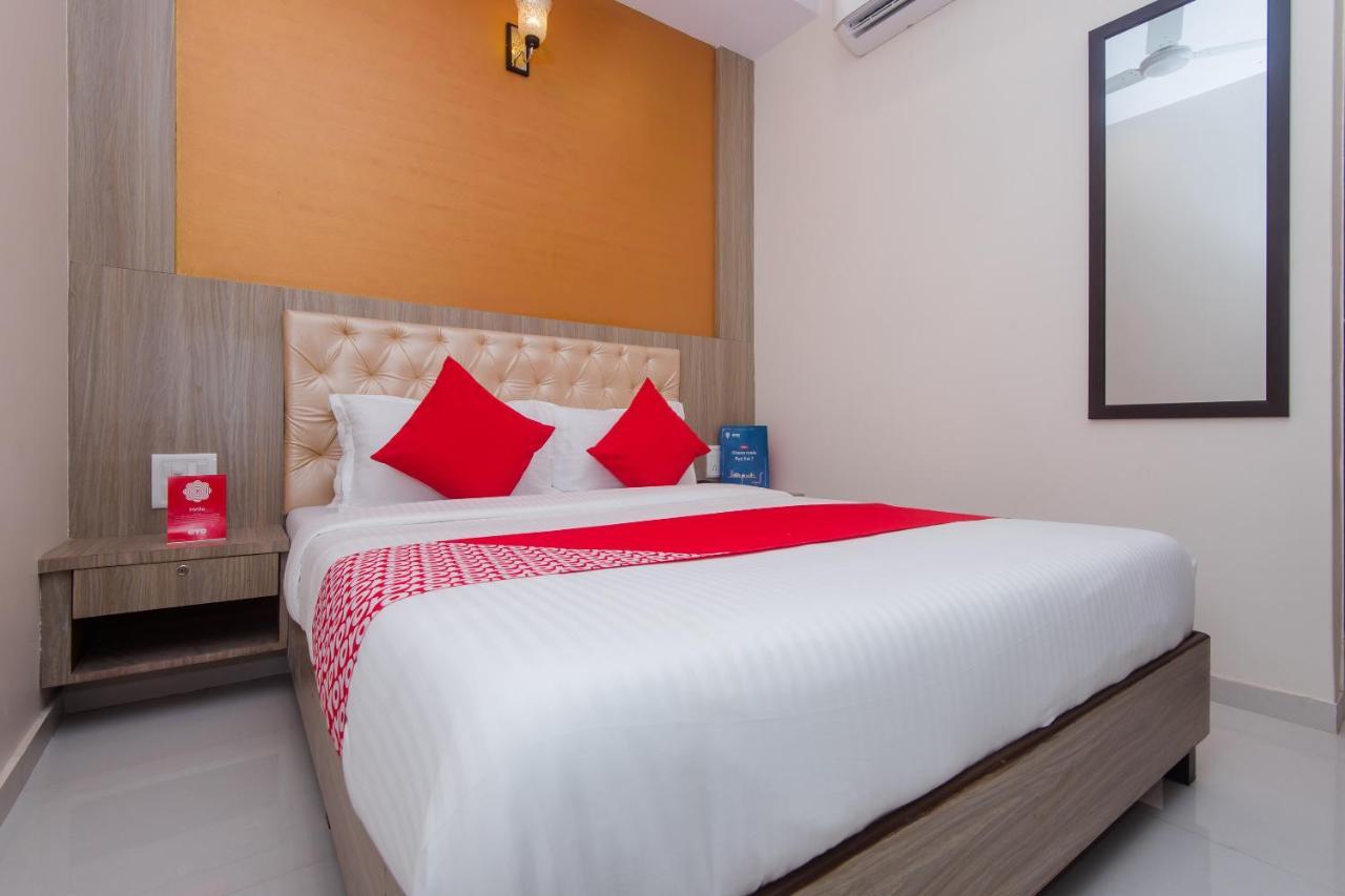 Oyo 14056 Golden Arch Hotell Mumbai Eksteriør bilde
